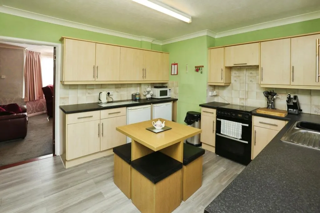 3 bed Semi-Detached