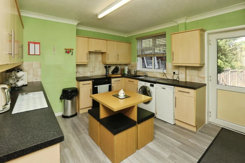 3 bed Semi-Detached