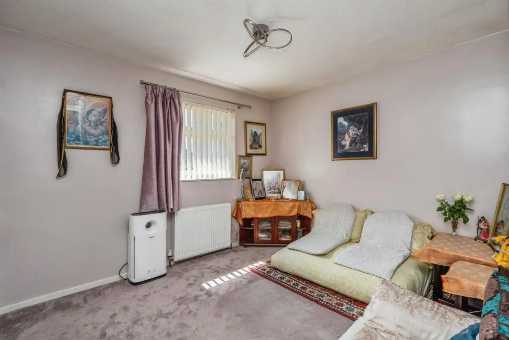 3 bed Semi-Detached