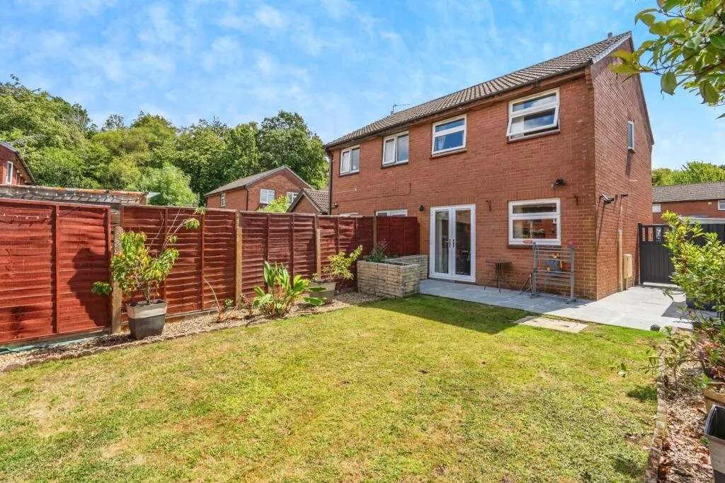 3 bed Semi-Detached