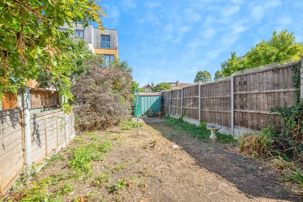 3 bed Terraced