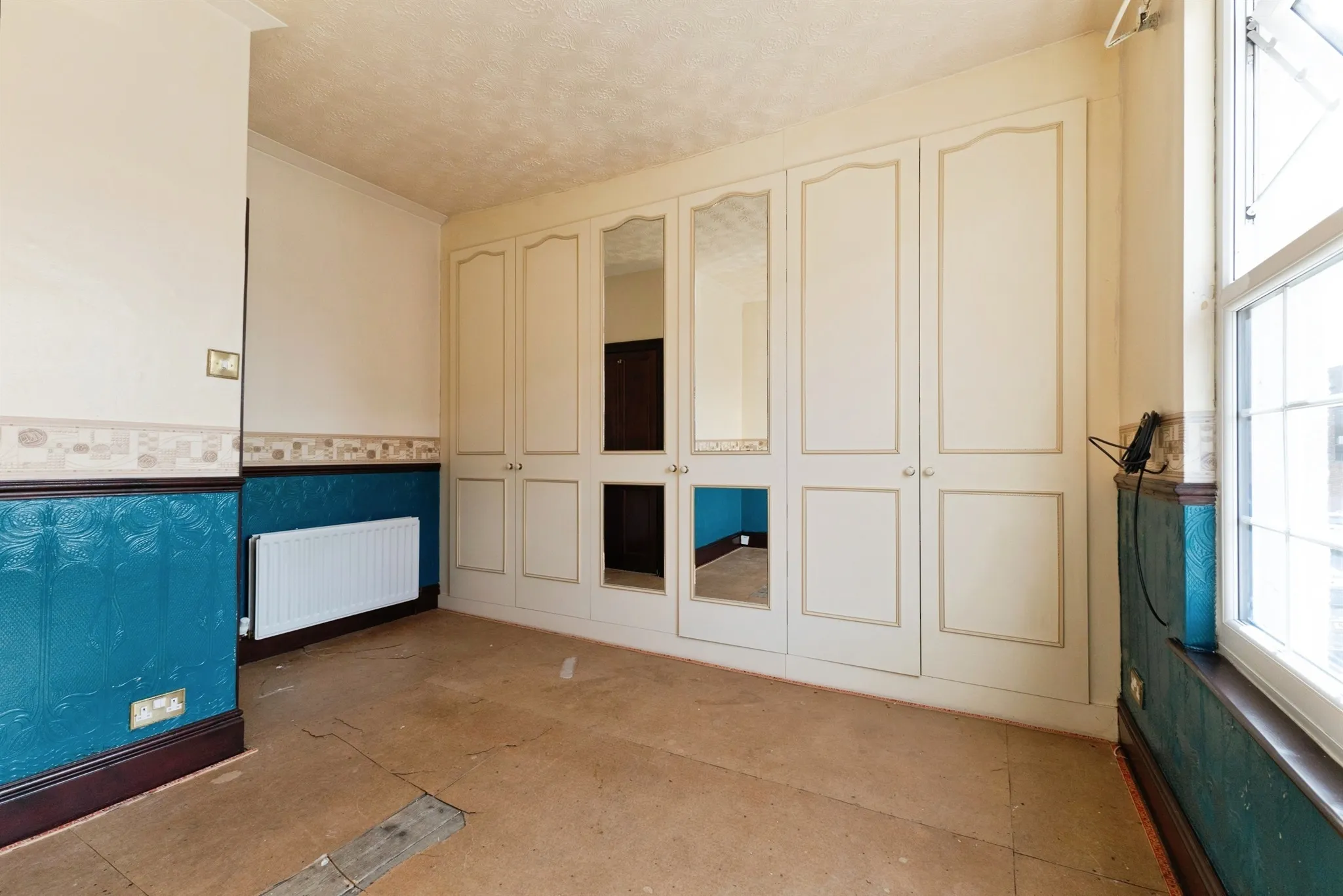3 bed Terraced