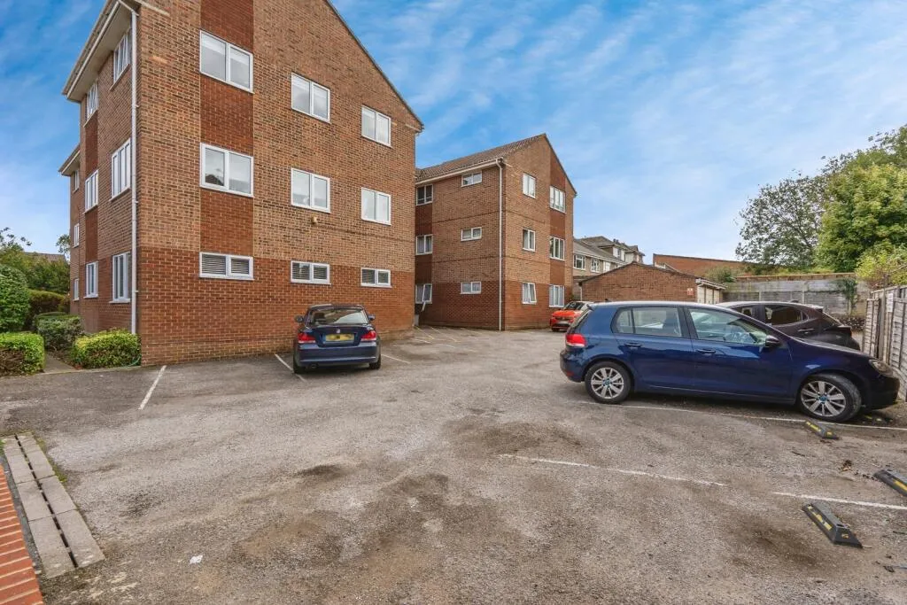 2 bed Apartment