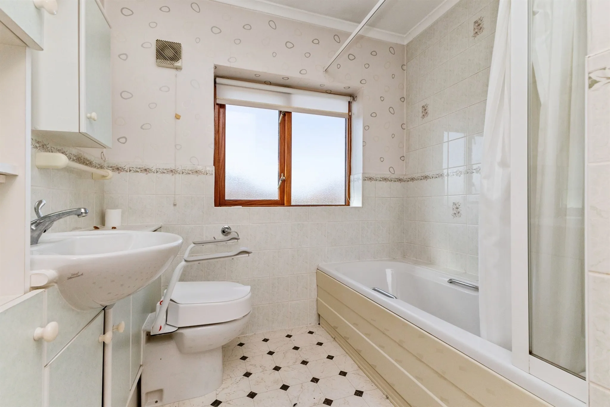 3 bed Semi-Detached