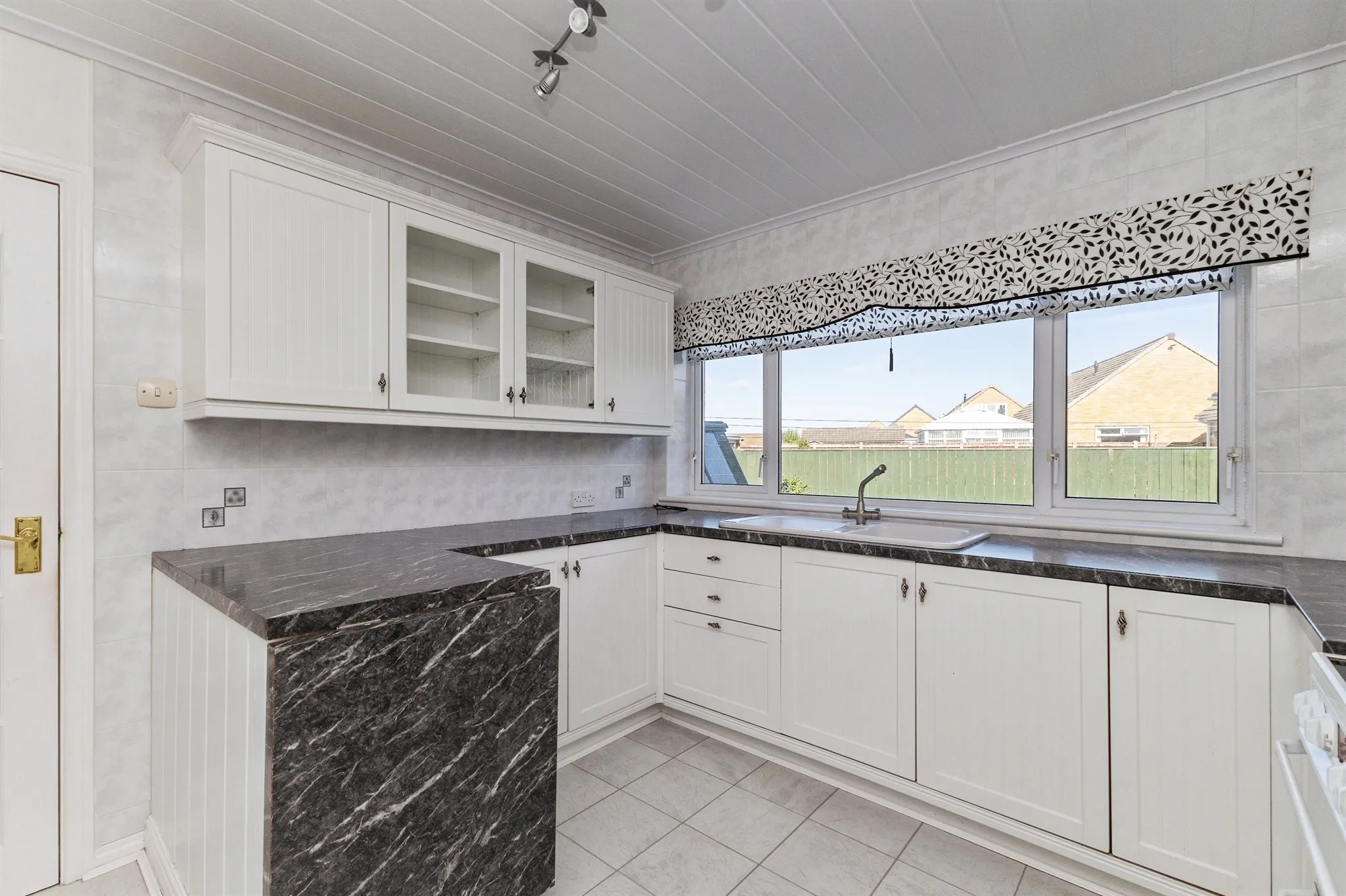 2 bed Semi-Detached Bungalow