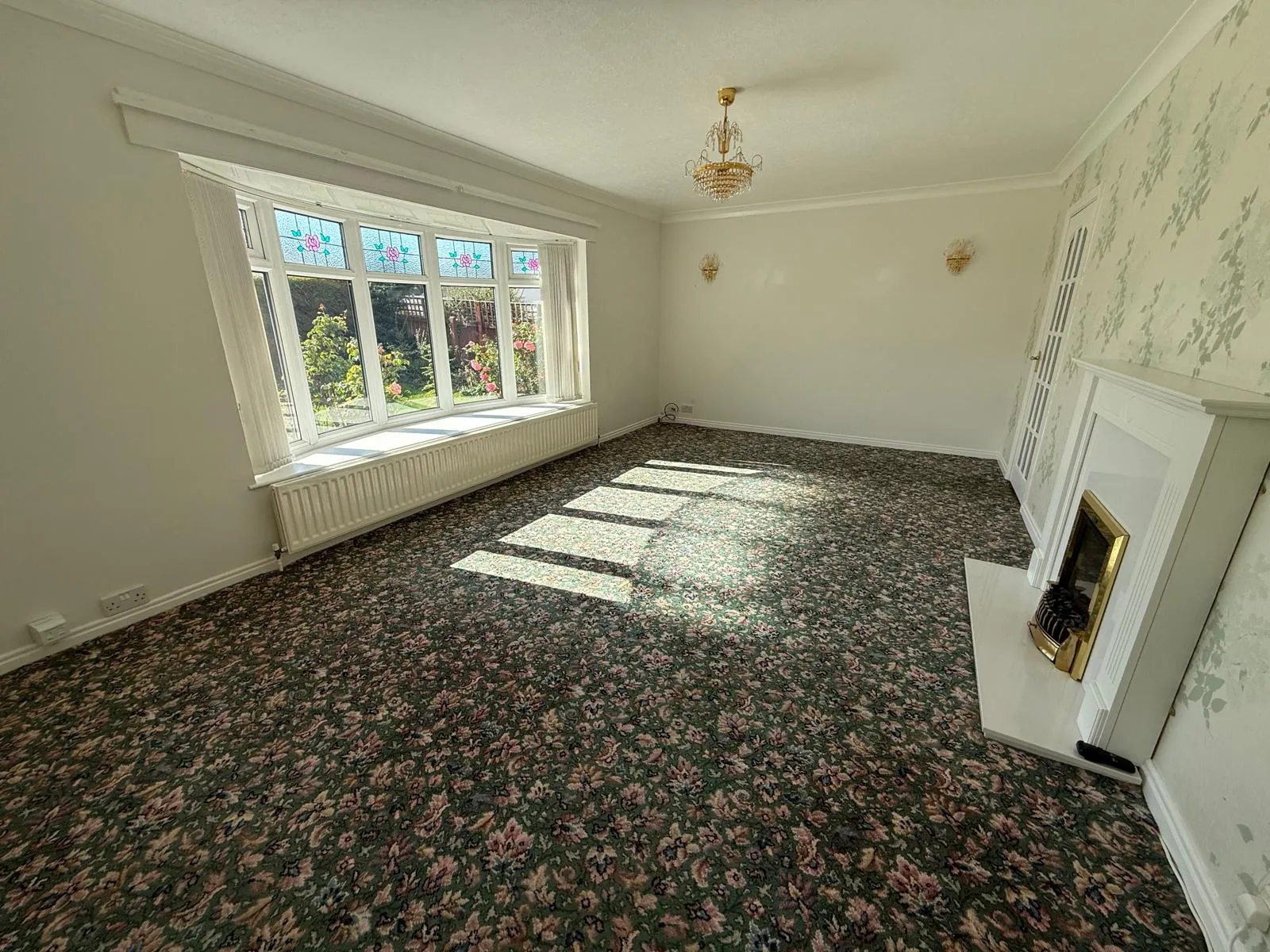 2 bed Semi-Detached Bungalow