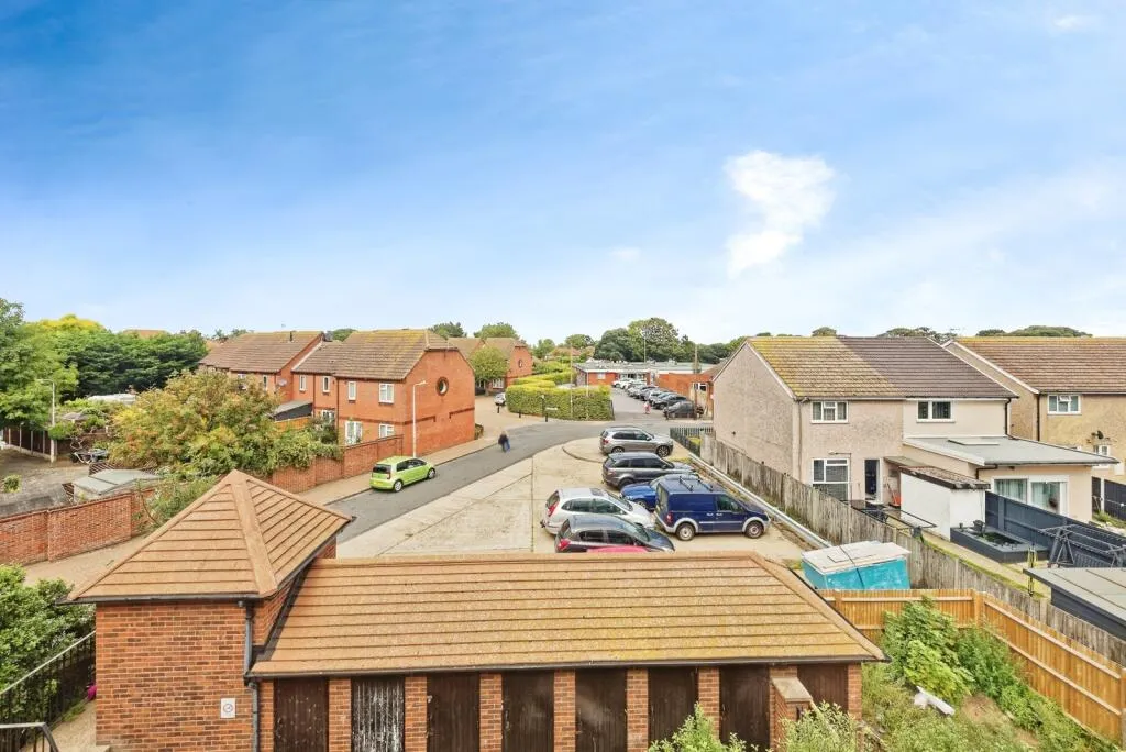 3 bed Apartment