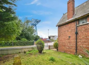 2 bed Semi-Detached