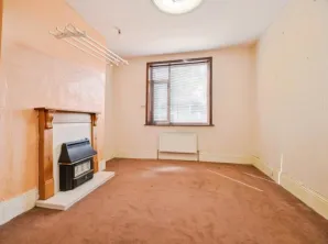 2 bed Semi-Detached