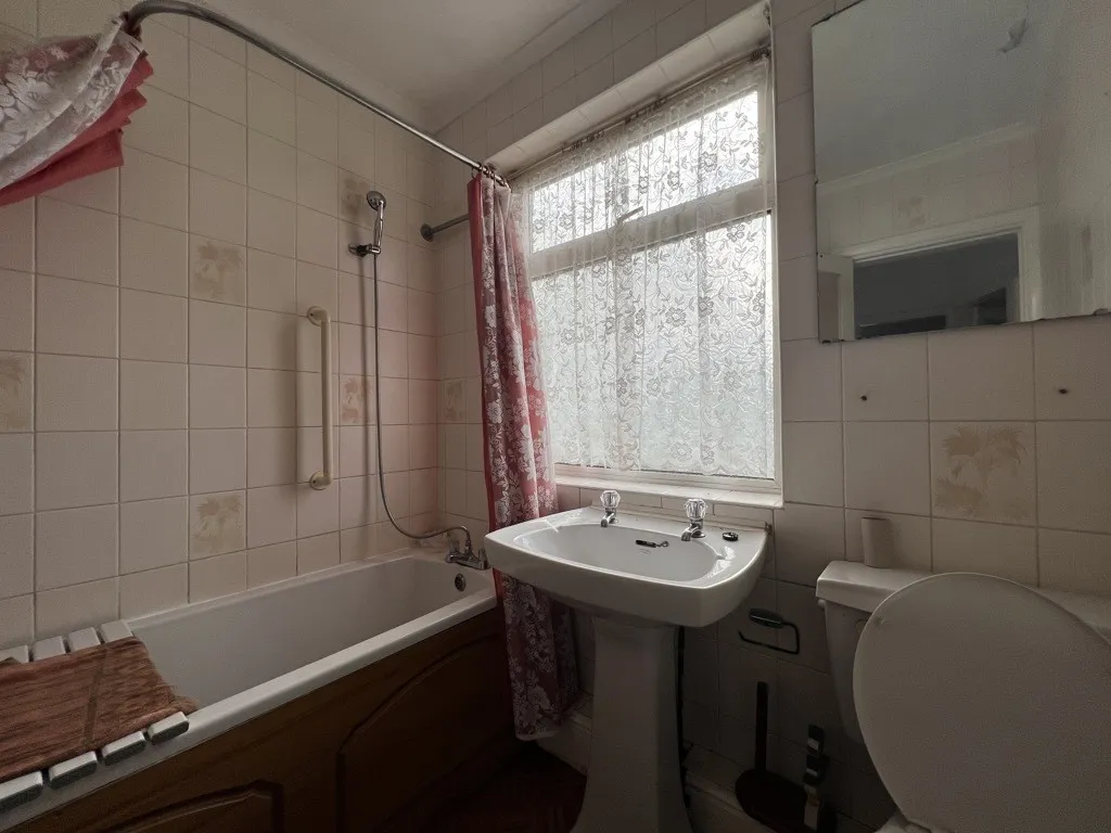 48 Olivers Mount, Sheffield, South Yorkshire, S9 4PB
