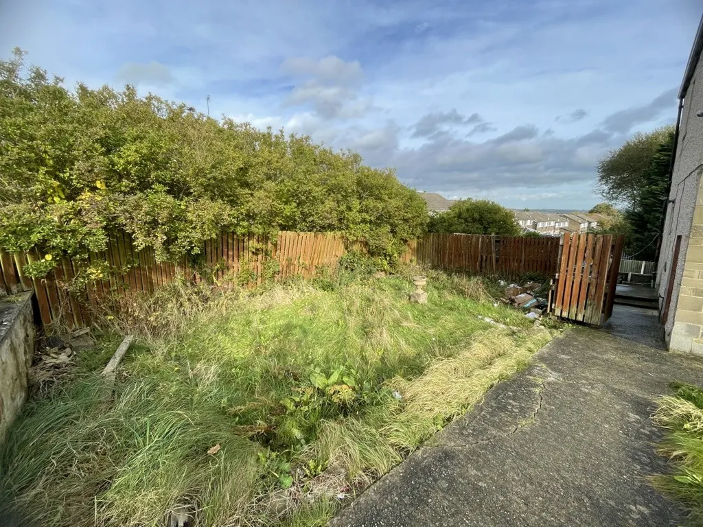 Land At 127 Leeds Road, Eccleshill, Bradford, West Yorkshire, BD2 3EJ