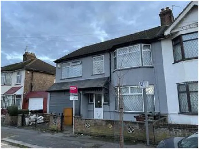 9 Alexandra Road, Chadwell Heath, Romford, Greater London, RM6 6UL