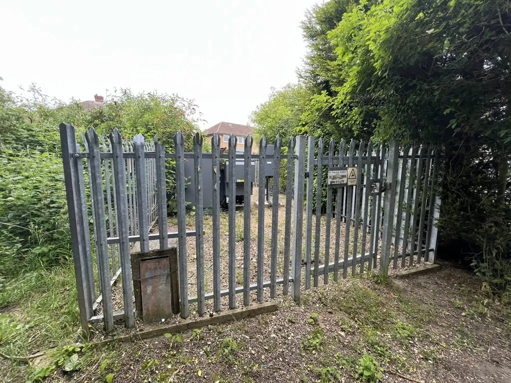 LAND TO THE REAR OF 14 IVANHOE ROADTHURCROFT ROTHERHAMSOUTH YORKSHIRE