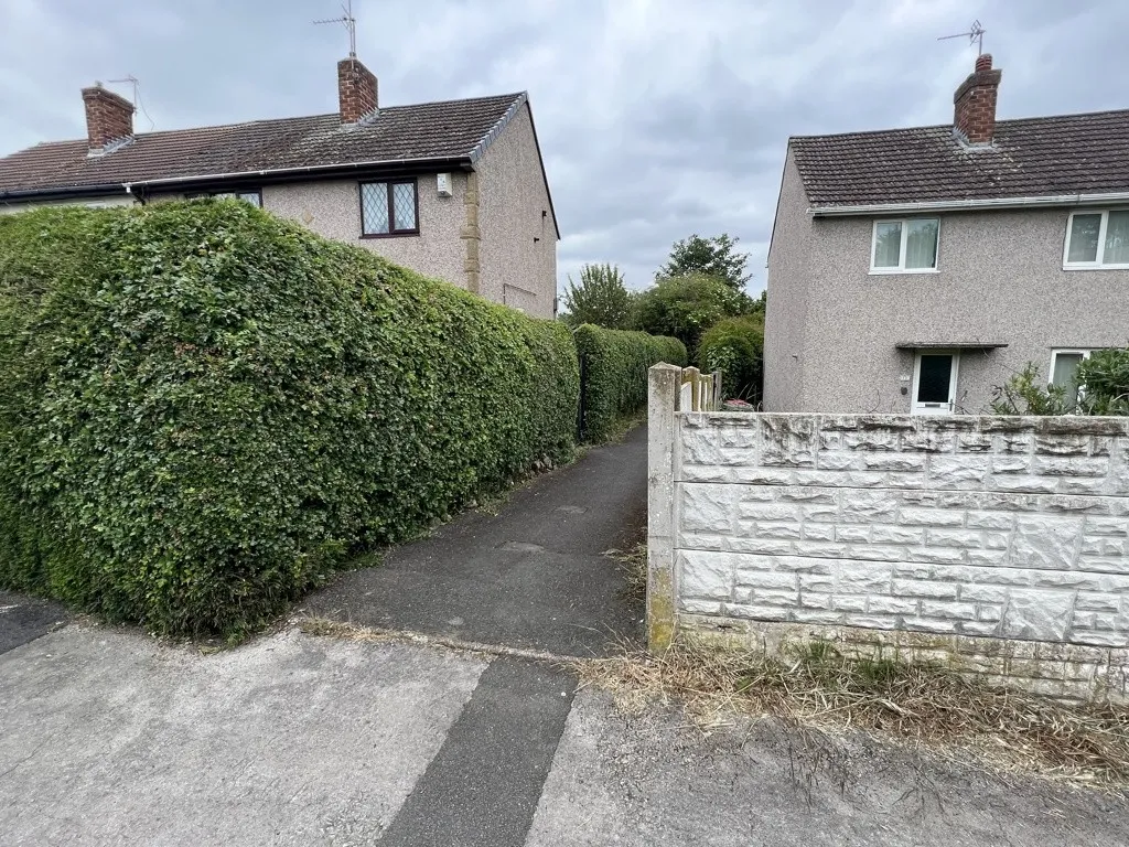 LAND TO THE REAR OF 14 IVANHOE ROADTHURCROFT ROTHERHAMSOUTH YORKSHIRE