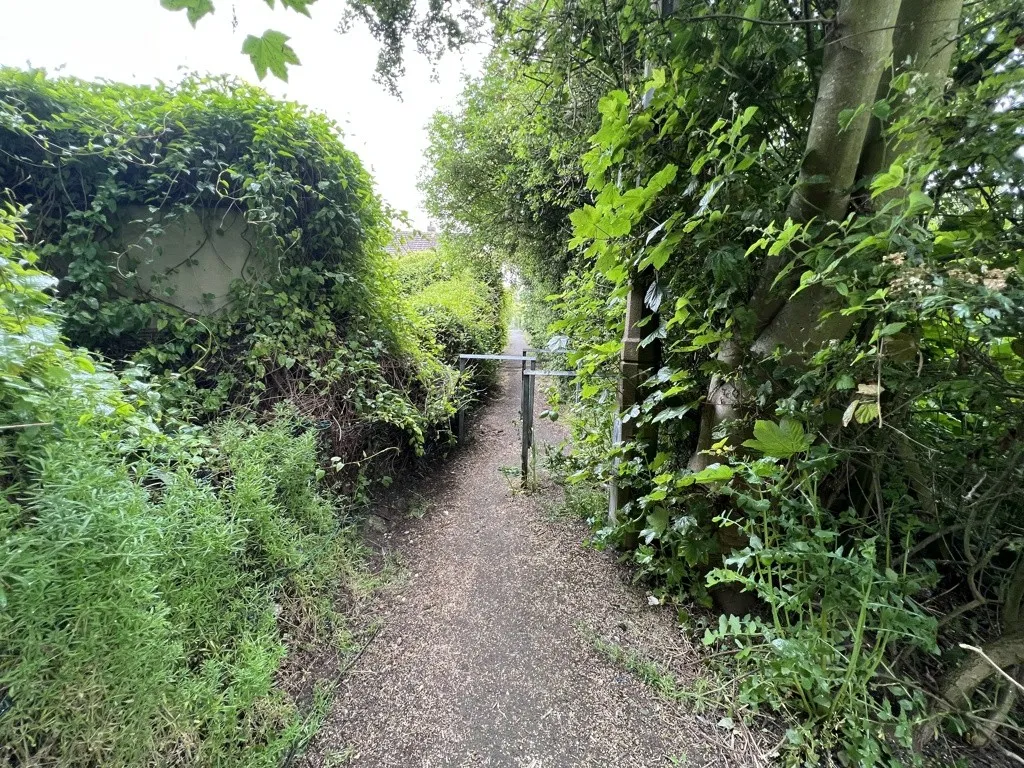 LAND TO THE REAR OF 14 IVANHOE ROADTHURCROFT ROTHERHAMSOUTH YORKSHIRE