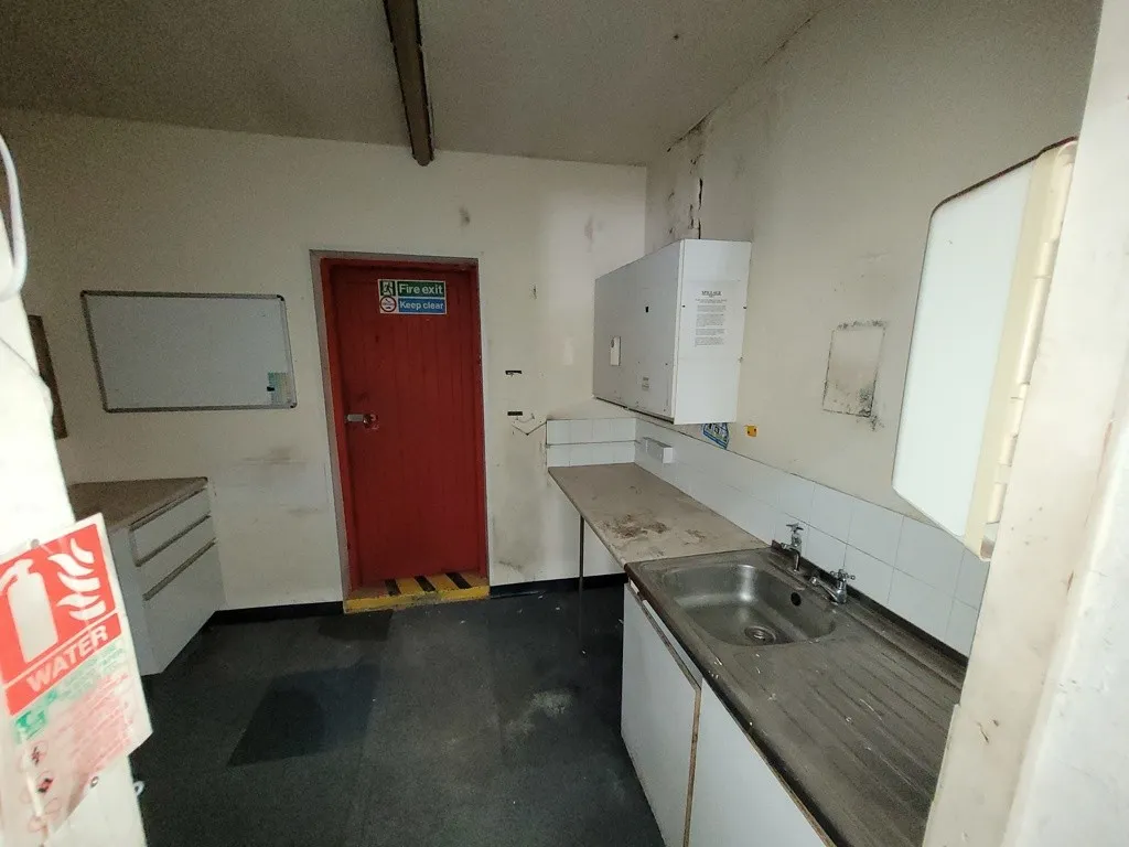 212 Hollyhedge Road, Manchester, Greater Manchester, M22 4QN
