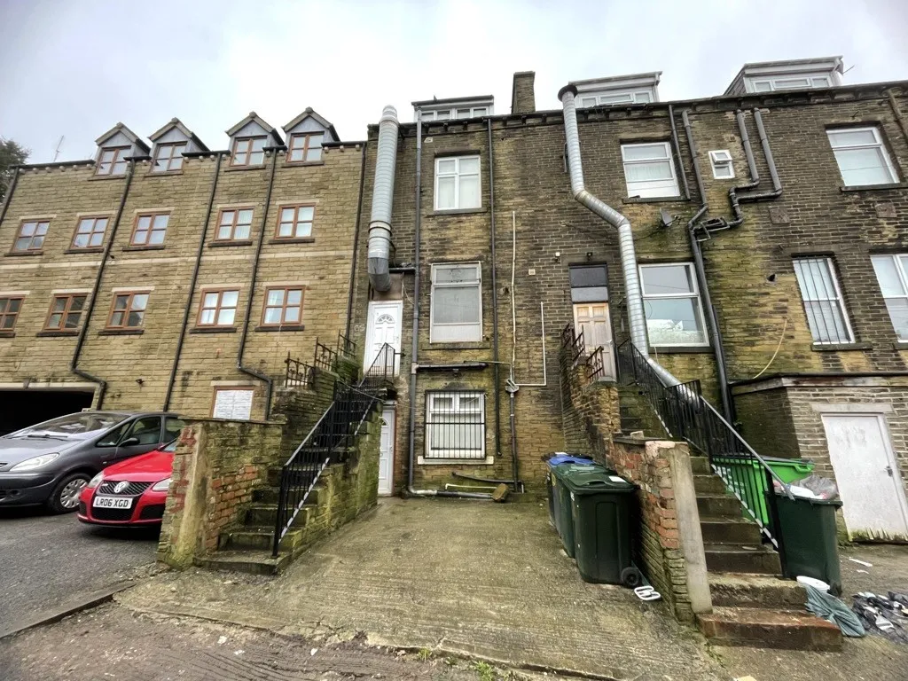 415 Thornton Road, Thornton, Bradford, West Yorkshire, BD13 3JN