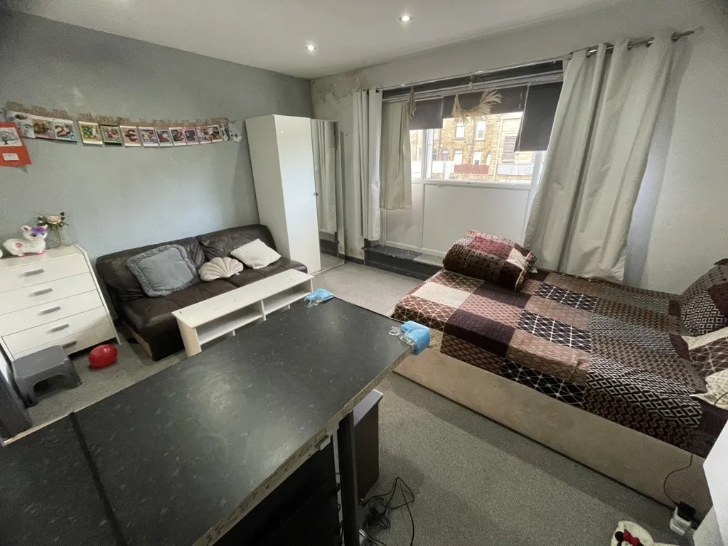 415 Thornton Road, Thornton, Bradford, West Yorkshire, BD13 3JN