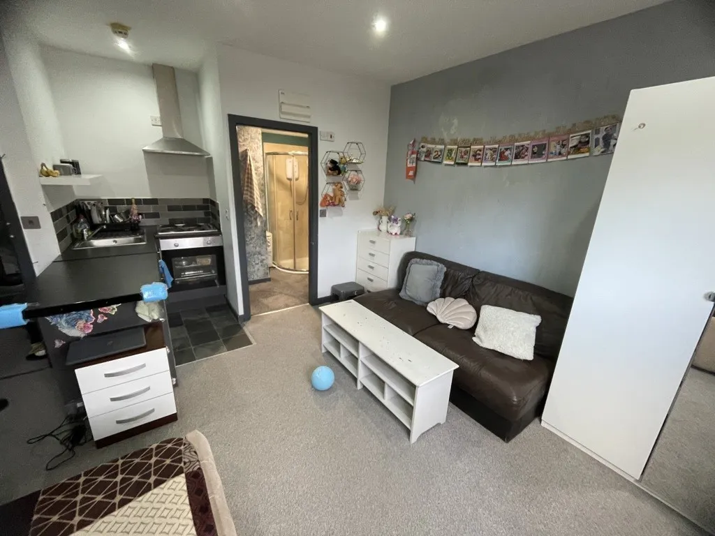 415 Thornton Road, Thornton, Bradford, West Yorkshire, BD13 3JN