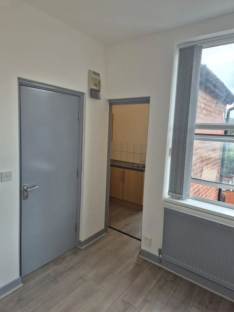 Flat 1-4, 5 Woodfield Road, Doncaster, South Yorkshire, DN4 8EP