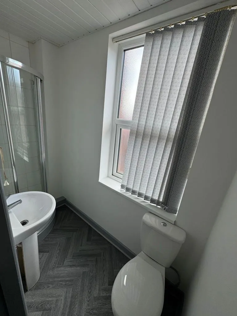 Flat 1-4, 5 Woodfield Road, Doncaster, South Yorkshire, DN4 8EP
