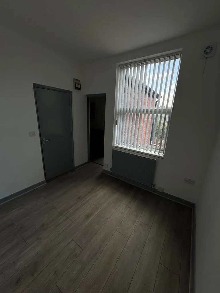 Flat 1-4, 5 Woodfield Road, Doncaster, South Yorkshire, DN4 8EP