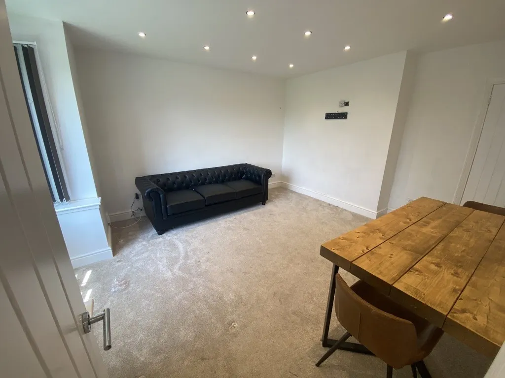 54 Droppingwell Road, Rotherham, South Yorkshire, S61 2DJ