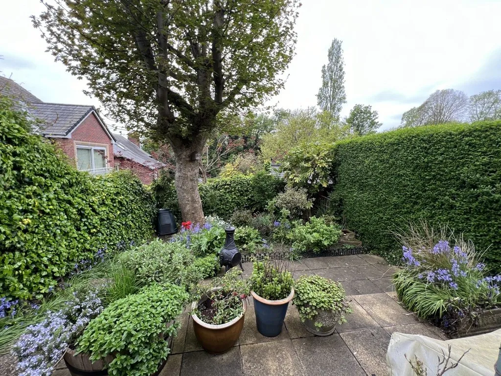 21 Camborne Road, Birley Carr, Sheffield, South Yorkshire, S6 1HN