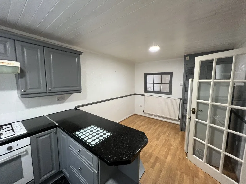 136 Erskine Crescent, Heeley, Sheffield, South Yorkshire, S2 3LR