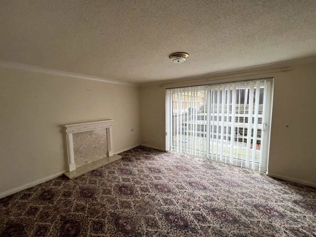 136 Erskine Crescent, Heeley, Sheffield, South Yorkshire, S2 3LR