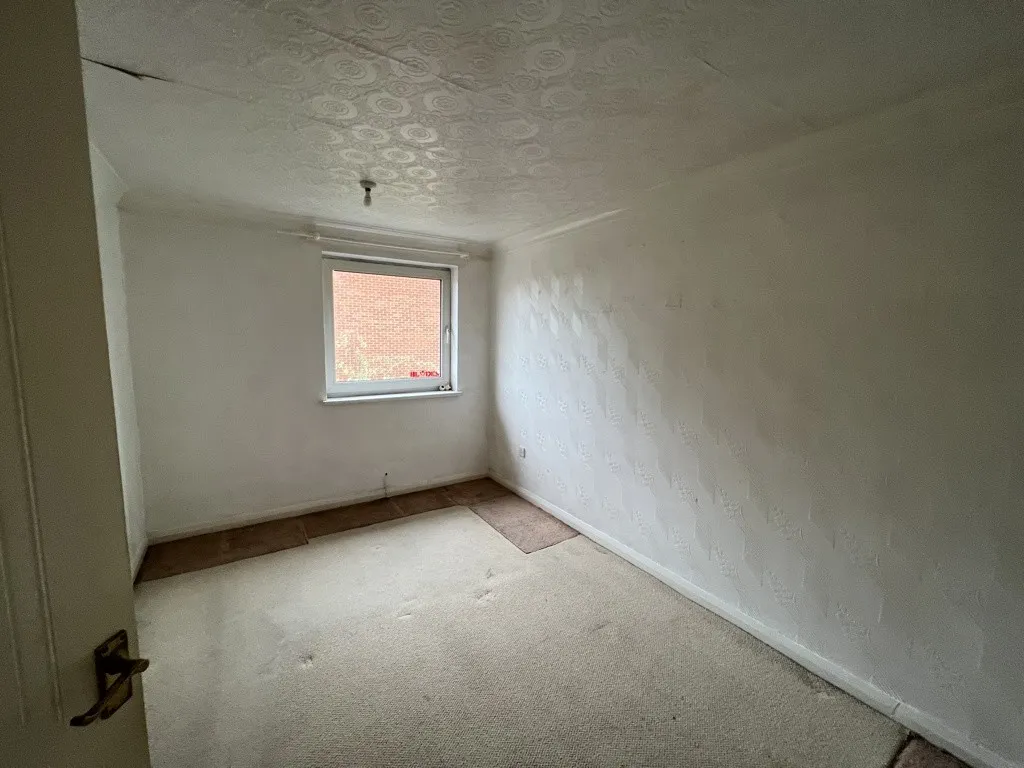 136 Erskine Crescent, Heeley, Sheffield, South Yorkshire, S2 3LR