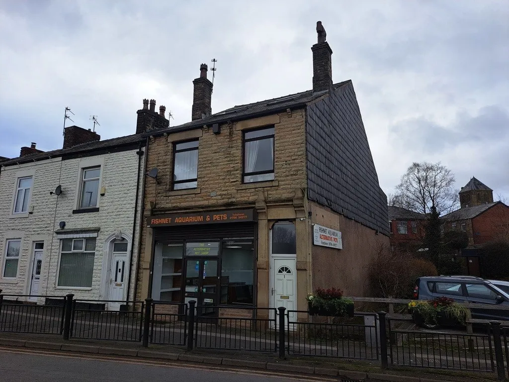 1a Crompton Way, Shaw, Oldham, Lancashire, OL2 8RD