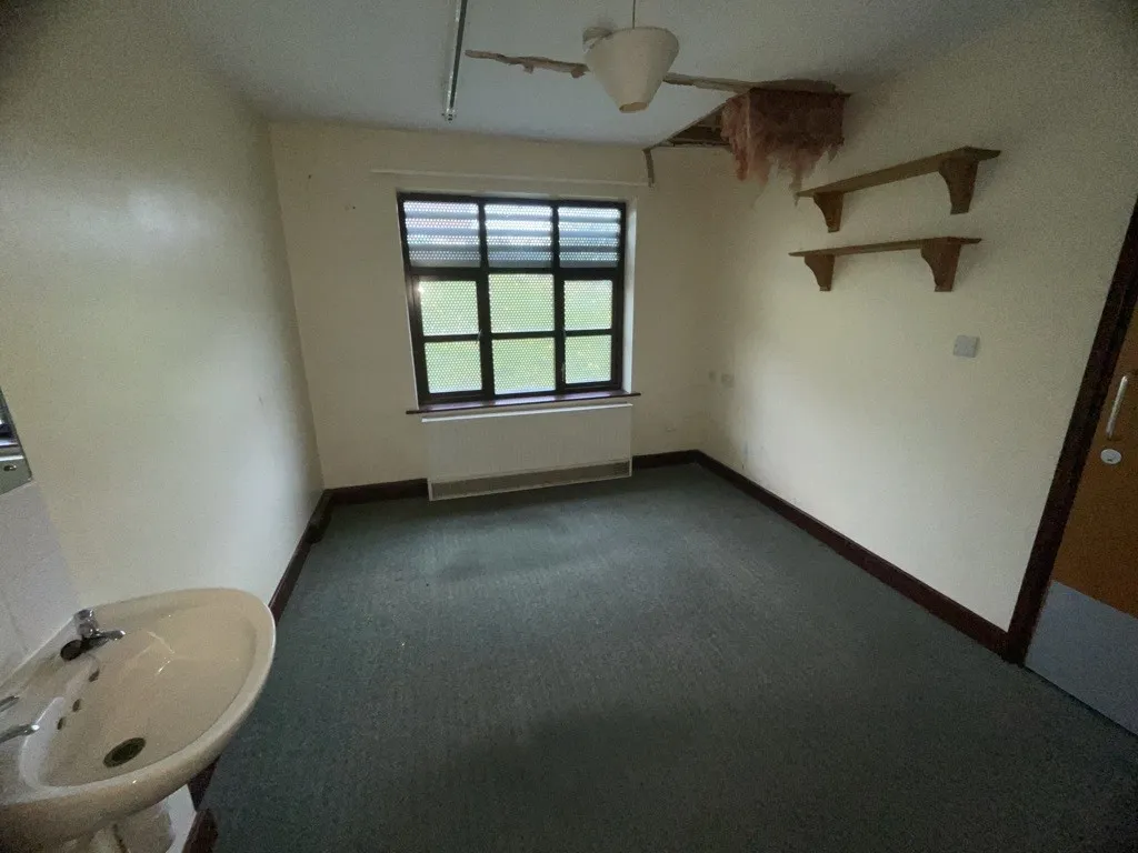 Fernlea, 59 Fort Ann Road, Soothill, Batley, West Yorkshire, WF17 6LS