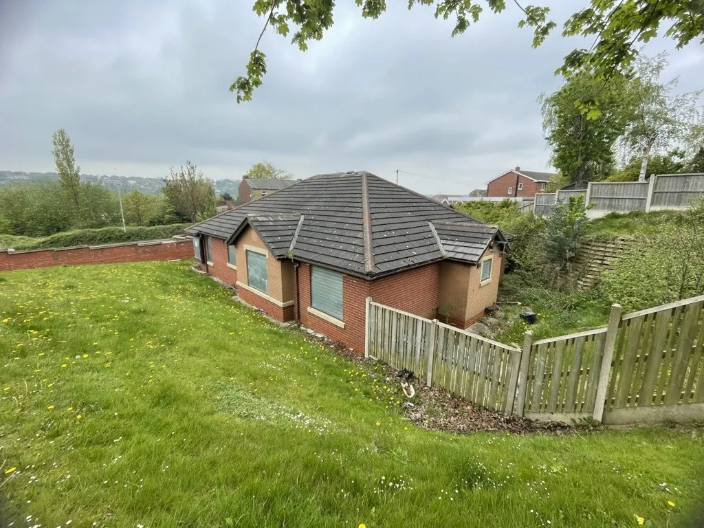 Fernlea, 59 Fort Ann Road, Soothill, Batley, West Yorkshire, WF17 6LS