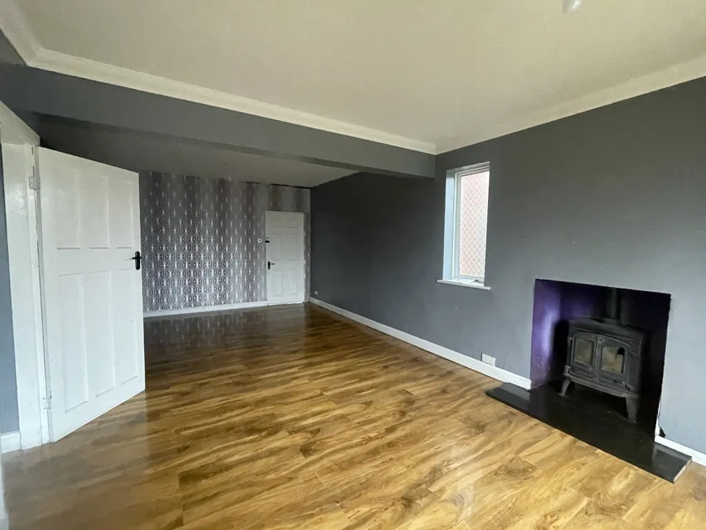 1 Kirkthorpe Lane, Kirkthorpe, Wakefield, West Yorkshire, WF1 5TA