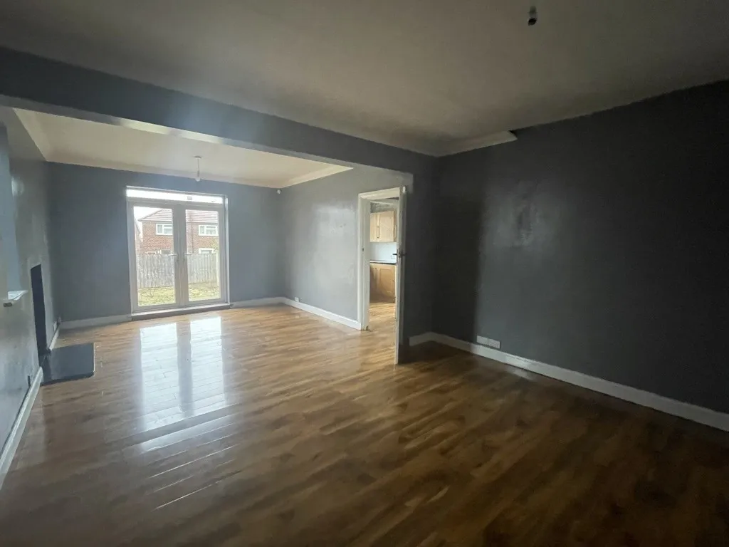 1 Kirkthorpe Lane, Kirkthorpe, Wakefield, West Yorkshire, WF1 5TA