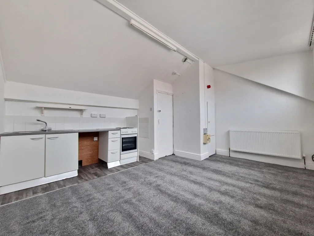 14 Brighton Avenue, Blackpool, Lancashire, FY4 1HL