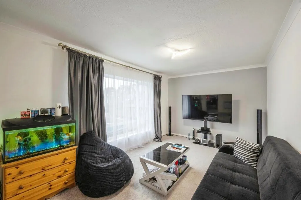 64 Queen Street, Balby, Doncaster, South Yorkshire, DN4 8AB