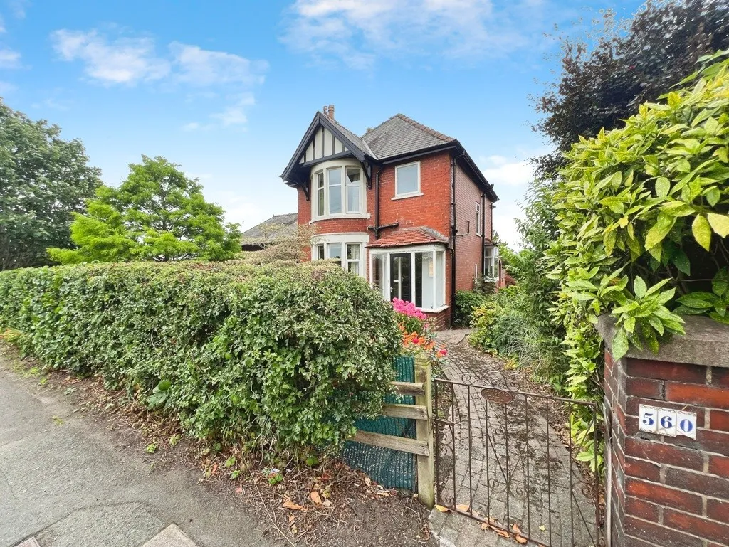 560 Radcliffe Road, Bolton, Lancashire, BL3 1AN