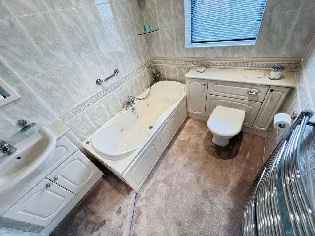 560 Radcliffe Road, Bolton, Lancashire, BL3 1AN
