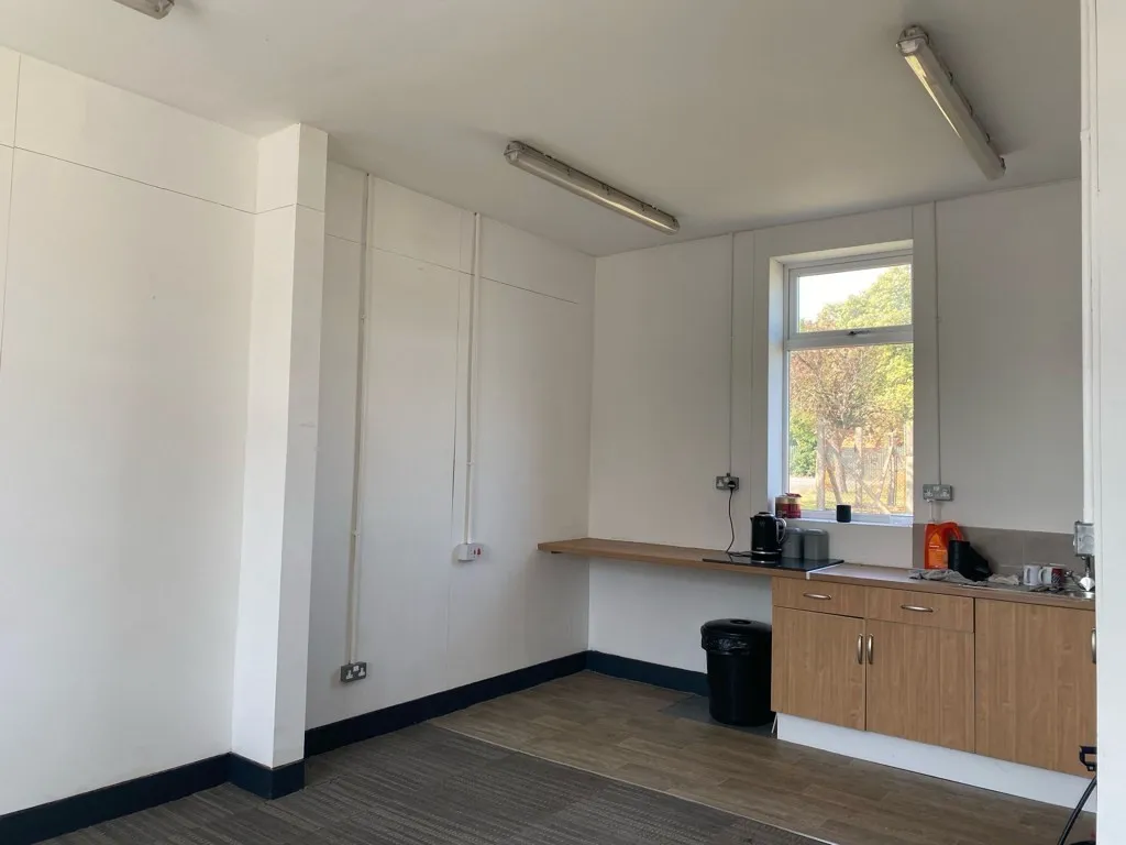 Commercial Units, Manby Middlegate, Manby, Louth, Lincolnshire, LN11 8EB