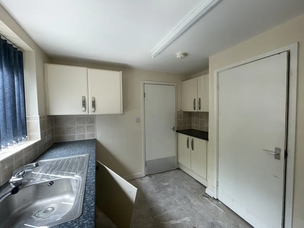 Bungalow, Rigton Drive, Leeds, West Yorkshire, LS9 7PY