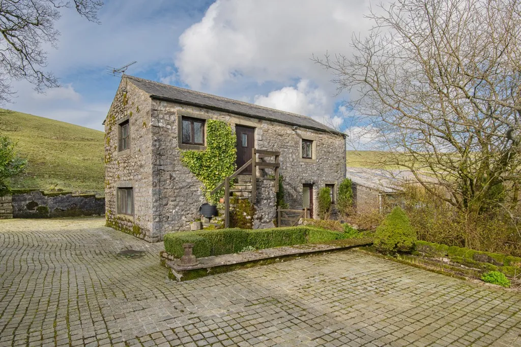 Capon Hall, Malham Moor, Settle, North Yorkshire, BD24 9PR