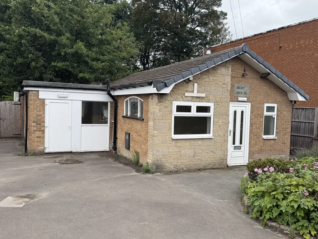 Hope House, Whitting Valley Road, Old Whittington, Chesterfield, Derbyshire, S41 9EY