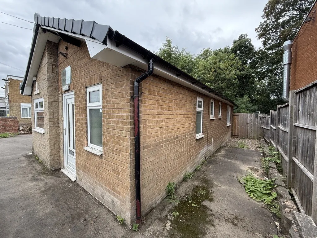 Hope House, Whitting Valley Road, Old Whittington, Chesterfield, Derbyshire, S41 9EY