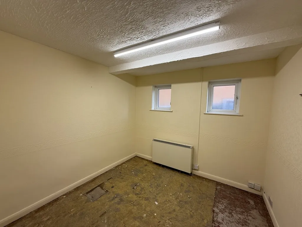 Hope House, Whitting Valley Road, Old Whittington, Chesterfield, Derbyshire, S41 9EY