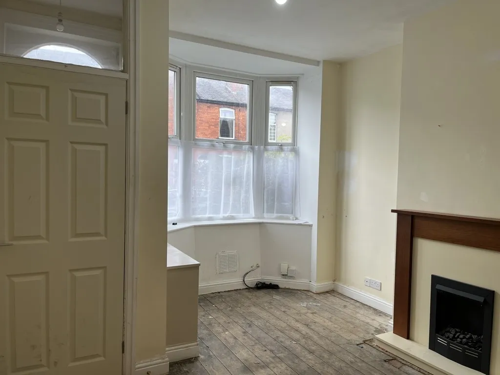 37 Warren Road, Stockport, Cheshire, SK3 8HG