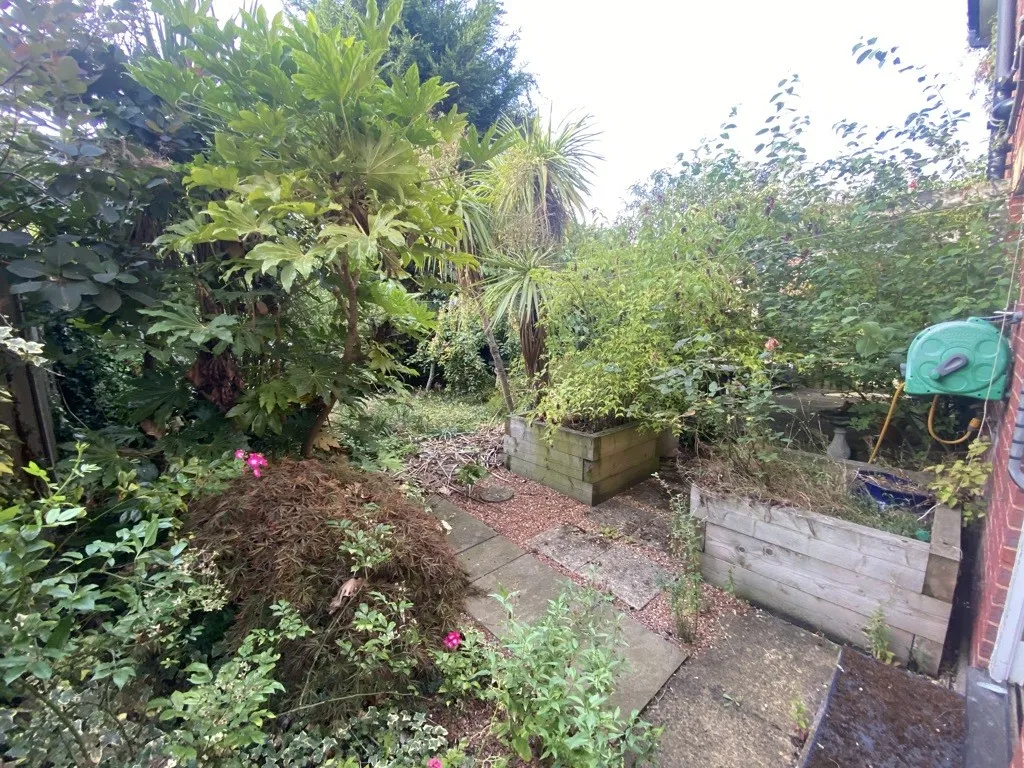14 Greenfields Way, Carlton-In-Lindrick, Worksop, Nottinghamshire, S81 9TD