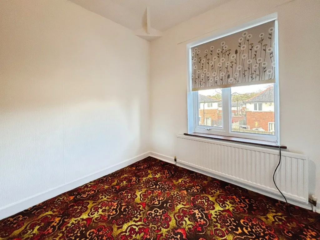 1052 Chorley Old Road, Bolton, Lancashire, BL1 5SE