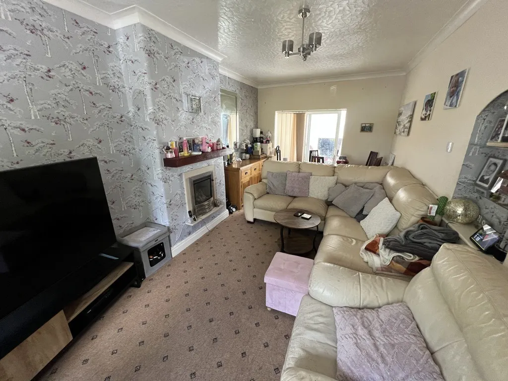 115 Long Lane, Bolton, Lancashire, BL2 6EU